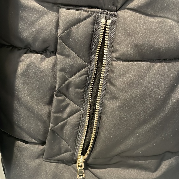 Black Zara Winter Coat with Hood - Picture 7 of 7